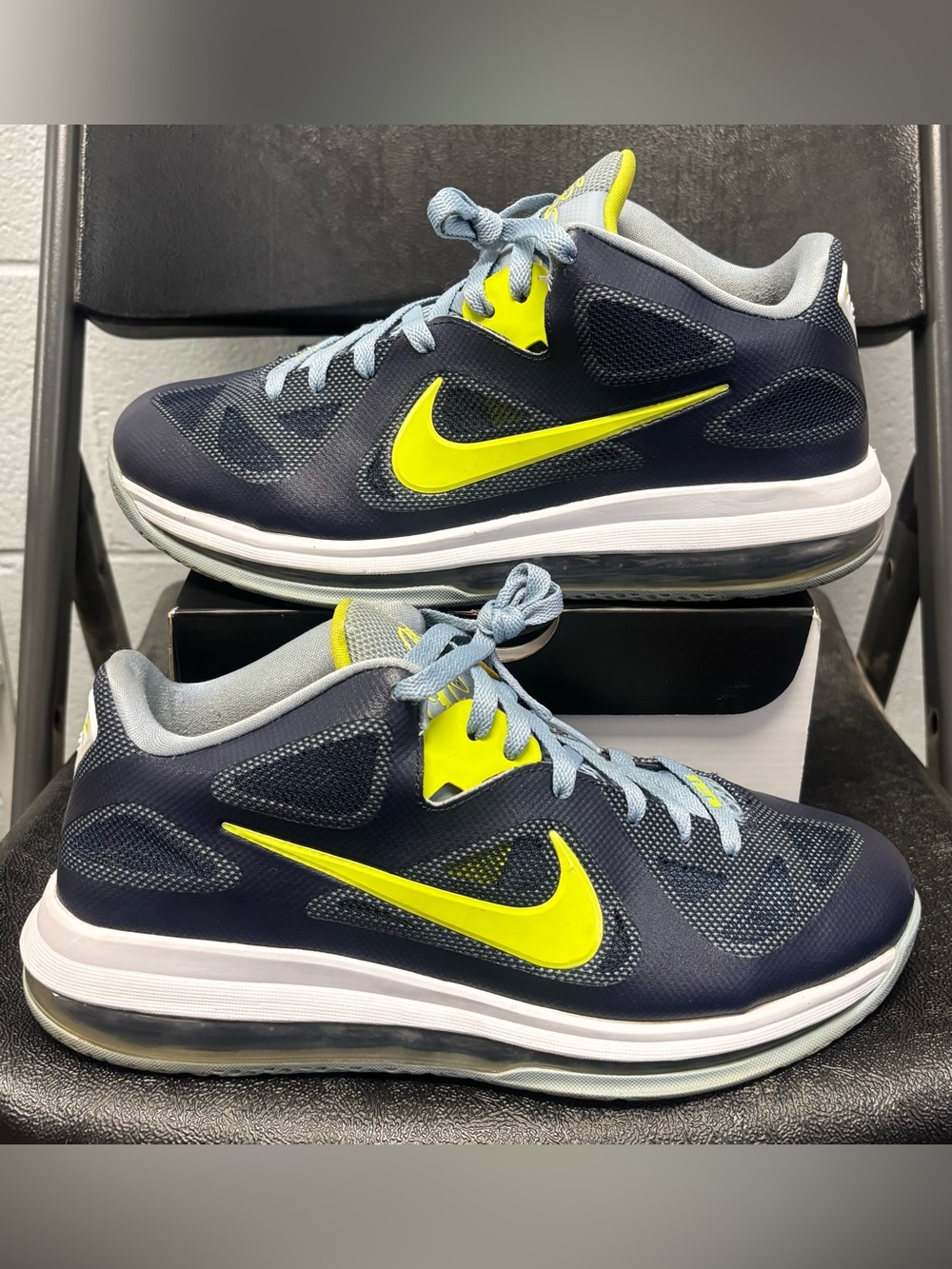 RARE - Nike LeBron 9 Low 'Obsidian' - Size 10 Men's